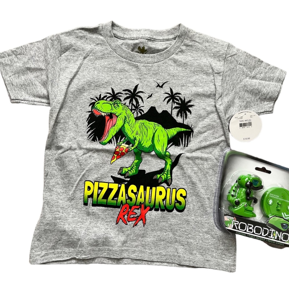 Boy’s 🦖 t-shirt M(5/6)